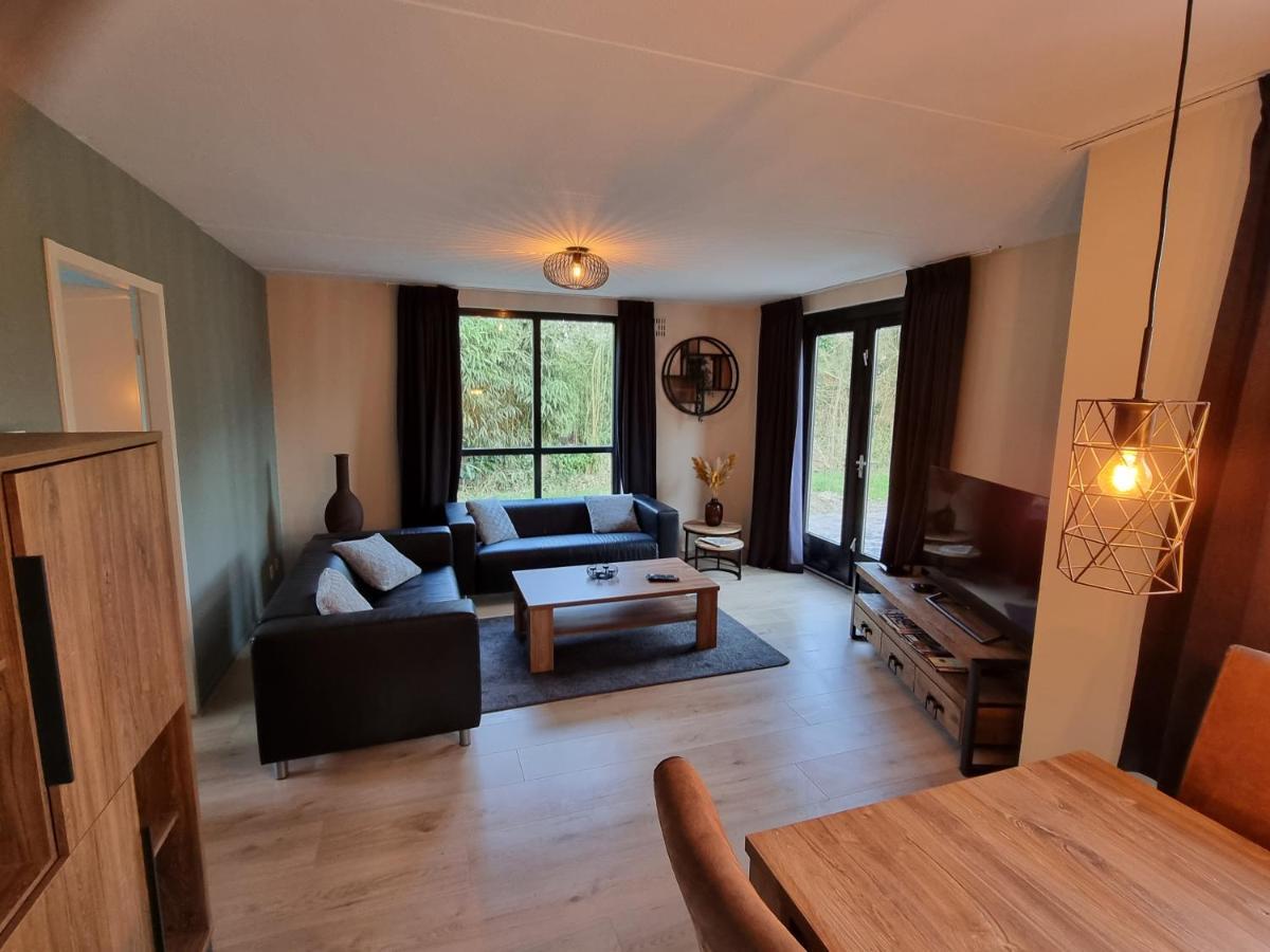 Holiday home Recreatiewoning Maas En Waal 72
