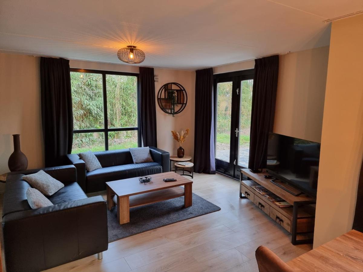 Recreatiewoning Maas En Waal 72 Holiday home