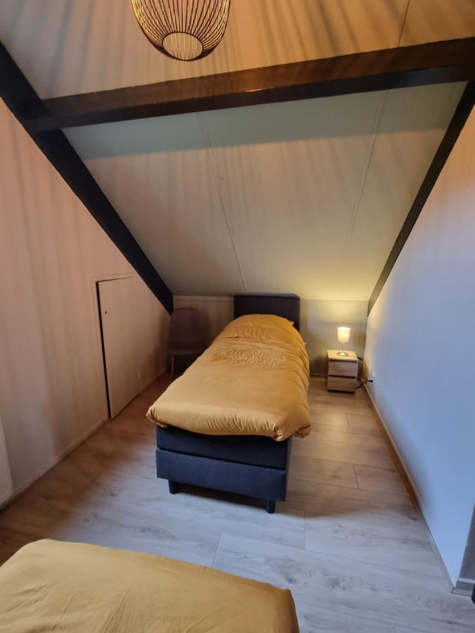 Holiday home Recreatiewoning Maas En Waal 72 *