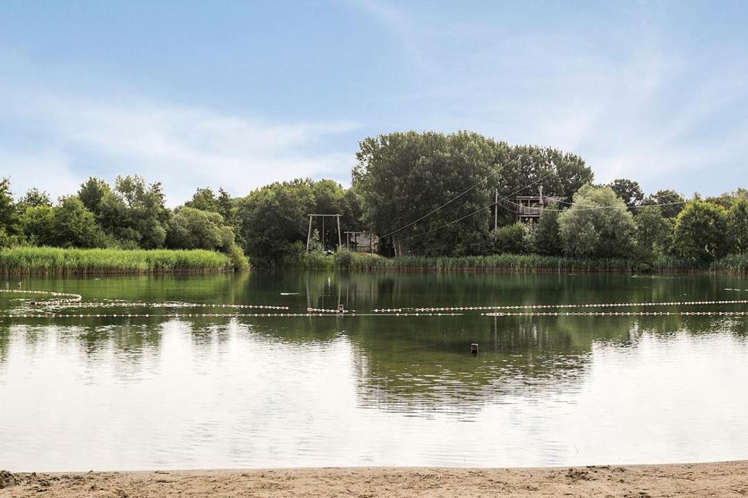 Holiday home Recreatiewoning Maas En Waal 72